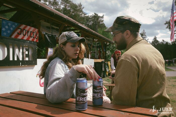 Poland Holds An Event On 4th Of July Where Everyone Pretends To Be American From Ohio