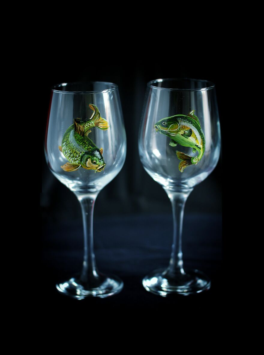 Stunningly Realistic Glass Painting - Wildlife Collection