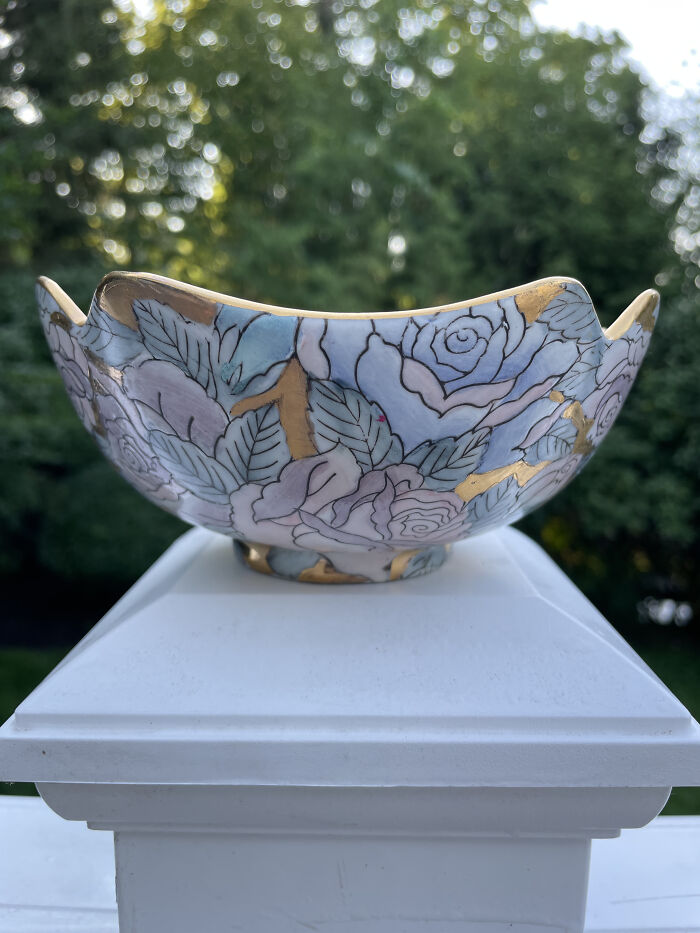Vintage Toyo Bowl With Gold Leaf And Roses. Got It For $8