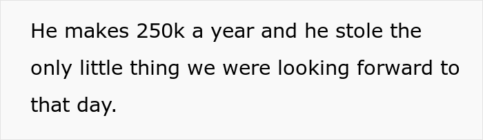 High-Paid Yet Freebie-Loving Top Manager Comes For Office Checkup, Sees Some Pizzas Bought For Staff And Steals It All High-Paid Yet Freebie-Loving Top Manager Comes For Office Checkup, Sees Some Pizzas Bought For Staff And Steals It All