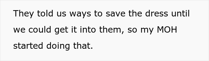 Bride Wanted To Wear Her Mom's Wedding Gown To Her Own Wedding, Bridesmaid "Accidentally" Spilled Wine On It Bride Wanted To Wear Her Mom's Wedding Gown To Her Own Wedding, Bridesmaid "Accidentally" Spilled Wine On It
