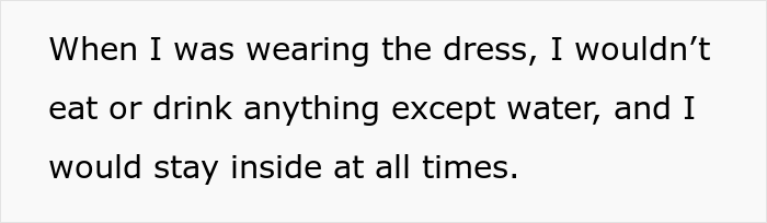 Bride Wanted To Wear Her Mom's Wedding Gown To Her Own Wedding, Bridesmaid "Accidentally" Spilled Wine On It Bride Wanted To Wear Her Mom's Wedding Gown To Her Own Wedding, Bridesmaid "Accidentally" Spilled Wine On It