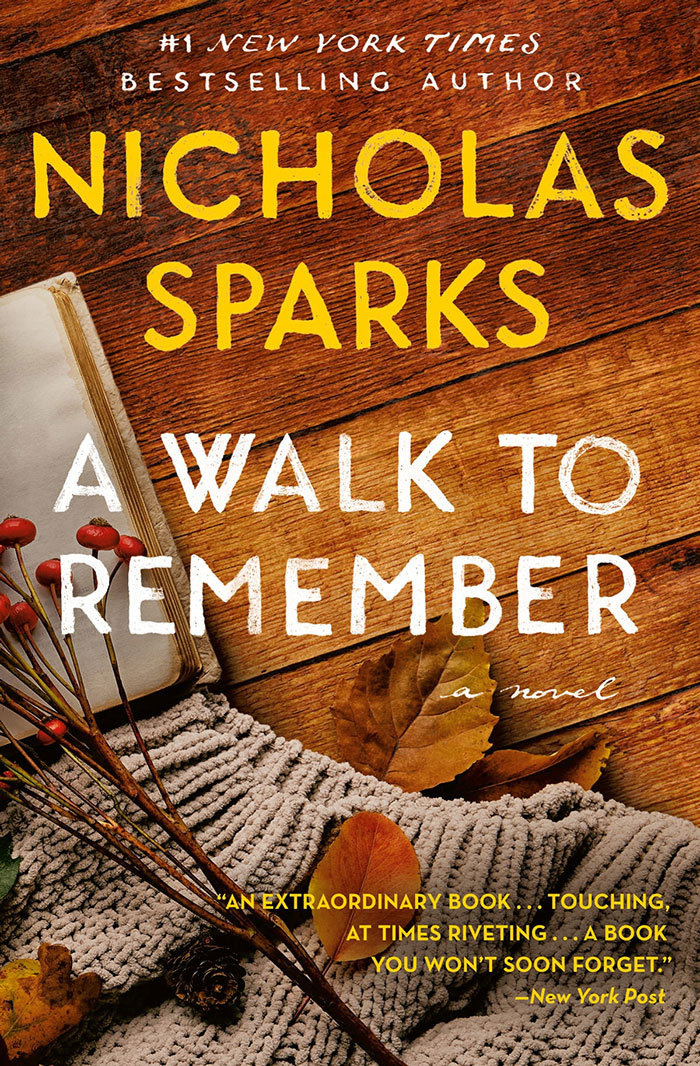 Book cover of A Walk To Remember by Nicholas Sparks