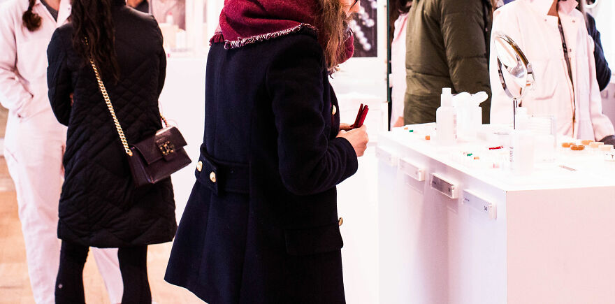 Person Asked For People's Most Memorable Rude Customer Stories, And 30 People From Our Community Responded