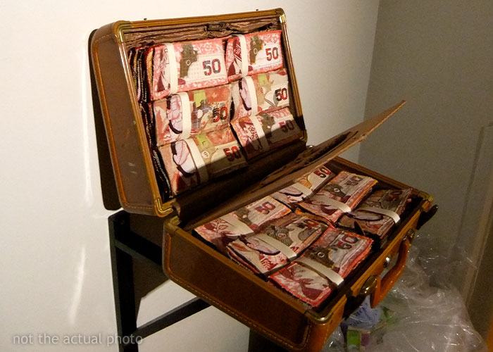 Company’s Blunder Costs Them $180K As The Employee Paid 286 Times His Salary Disappears