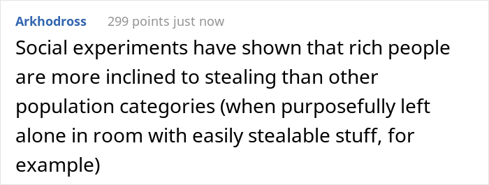 High-Paid Yet Freebie-Loving Top Manager Comes For Office Checkup, Sees Some Pizzas Bought For Staff And Steals It All High-Paid Yet Freebie-Loving Top Manager Comes For Office Checkup, Sees Some Pizzas Bought For Staff And Steals It All