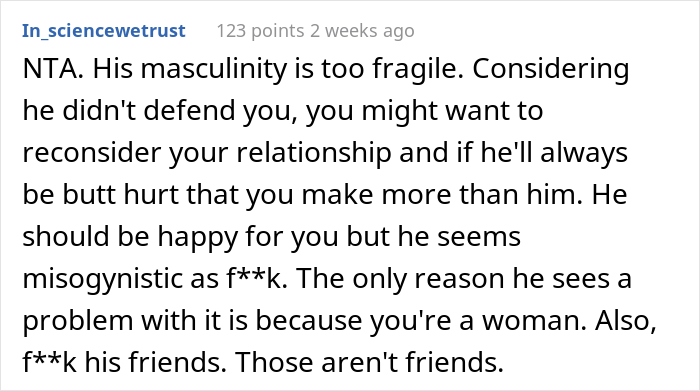 Woman Puts Boyfriend’s Mates In Their Place By Revealing She Makes Twice His Salary After They Called Her A Gold Digger Woman Puts Boyfriend’s Mates In Their Place By Revealing She Makes Twice His Salary After They Called Her A Gold Digger