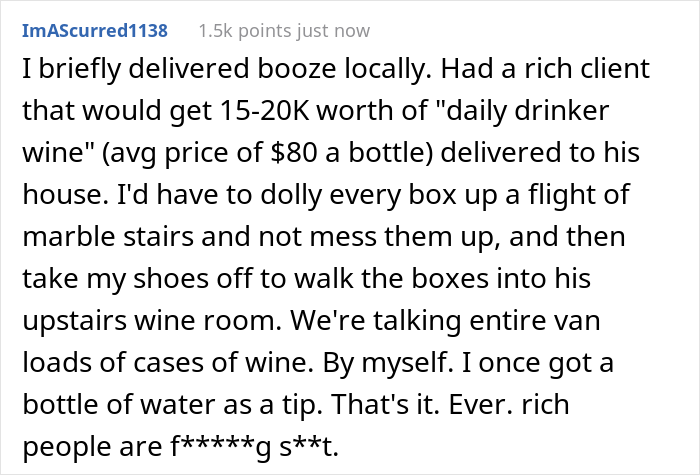 High-Paid Yet Freebie-Loving Top Manager Comes For Office Checkup, Sees Some Pizzas Bought For Staff And Steals It All High-Paid Yet Freebie-Loving Top Manager Comes For Office Checkup, Sees Some Pizzas Bought For Staff And Steals It All