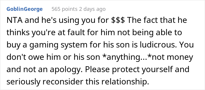 Woman Refuses To Let Her Boyfriend Have Her Bank Account Info To Buy His Son A Present, Relationship Drama Ensues
