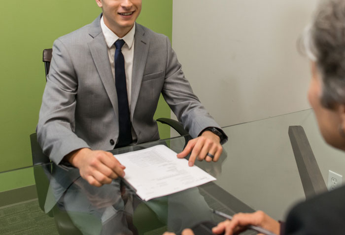 LinkedIn Dissed ‘Little Miss’ For Not Applying If There Is A Cover Letter Requirement And Twitter Users Respond LinkedIn Dissed ‘Little Miss’ For Not Applying If There Is A Cover Letter Requirement And Twitter Users Respond