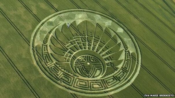crop-circle-2-62d158c93aacb.jpg