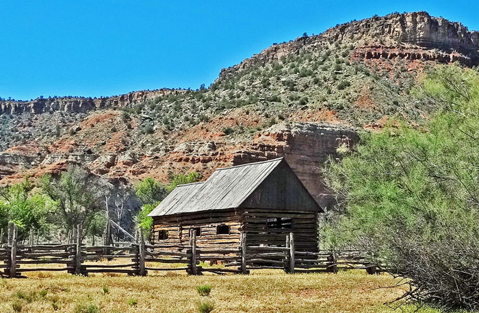 Wife Hijacks Husband’s Car To Leave A Family Party Because He Tricked Her Into Coming To The BBQ Even Though She Had A Shift At Work Wife Hijacks Husband’s Car To Leave A Family Party Because He Tricked Her Into Coming To The BBQ Even Though She Had A Shift At Work