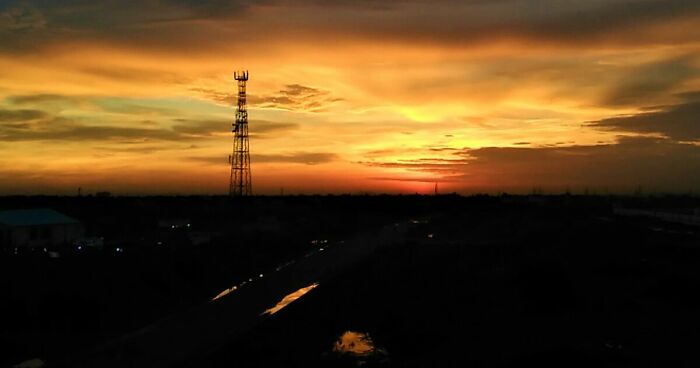 Hey Pandas, Show Me Your Favorite Pictures Of The Sunrise Or Sunset