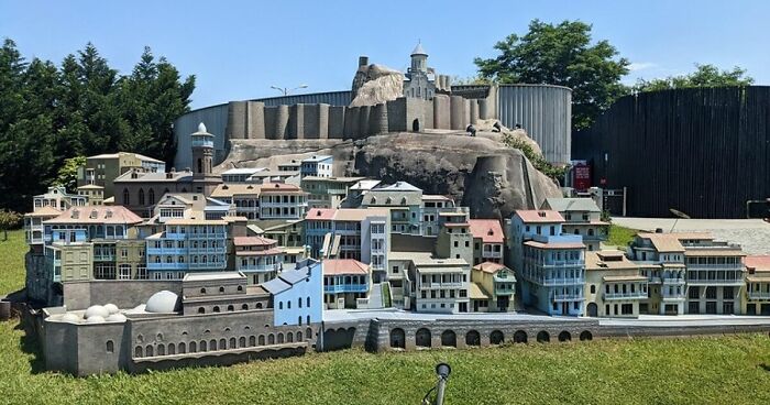 35 Photos From Georgia In Our Miniatures Park