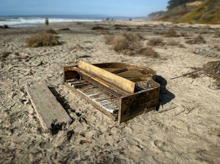 A Piano Washed Up On A Beach Near Santa Cruz, CA - Largely Intact And Strings Still Strung