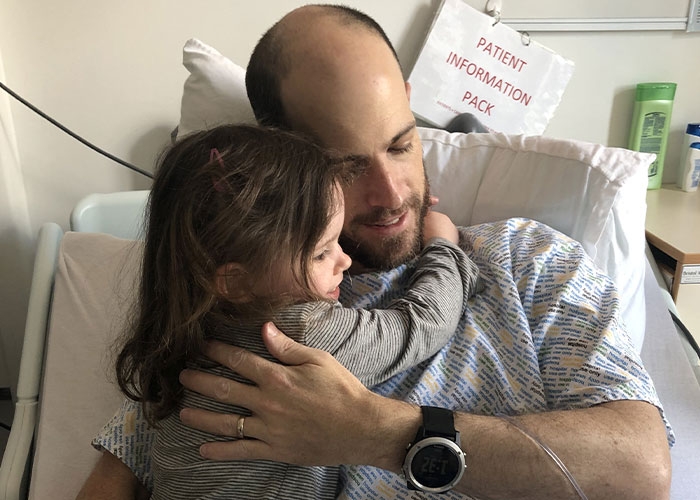 Dad Saved By Liver Transplant Shares Pictures Taken Before And After, Showing His Remarkable Recovery Dad Saved By Liver Transplant Shares Pictures Taken Before And After, Showing His Remarkable Recovery