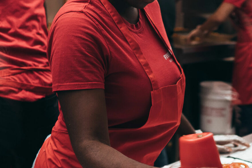 Person Asked For People's Most Memorable Rude Customer Stories, And 30 People From Our Community Responded