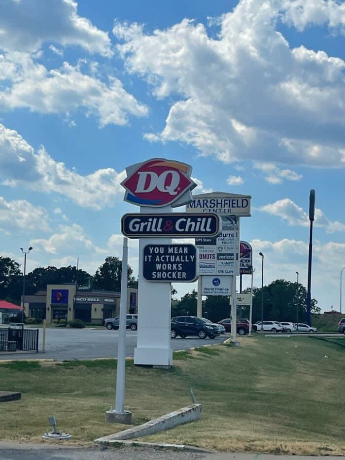 Hilarious Billboard War Between McDonald’s And Dairy Queen In Missouri Is Getting Serious Hilarious Billboard War Between McDonald’s And Dairy Queen In Missouri Is Getting Serious