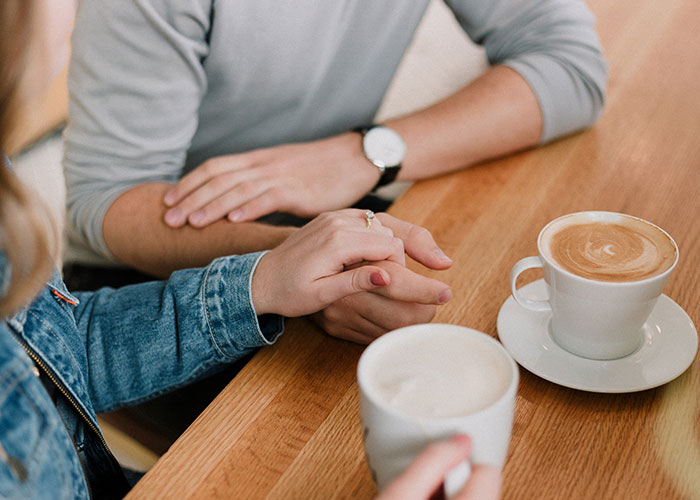 People Claim These Things Can Be Considered Cheating (30 Posts)