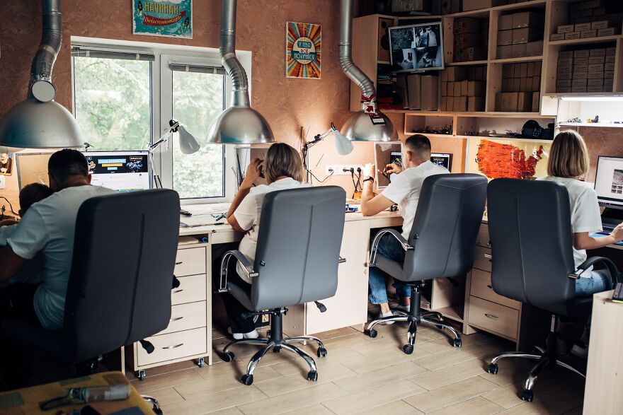 Today I Want To Open For You The Door To The Behind-The-Scenes World Of Glass Figurines And Present To You My Treasure, The Artist's Workshop.