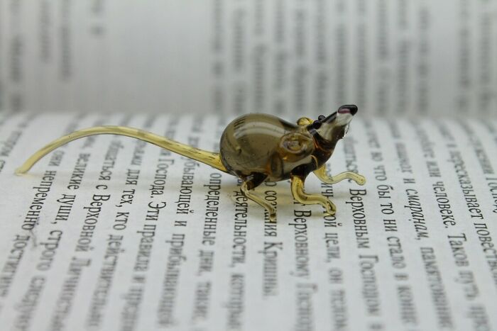 I Make Miniature Animals And Insects Out Of Glass
