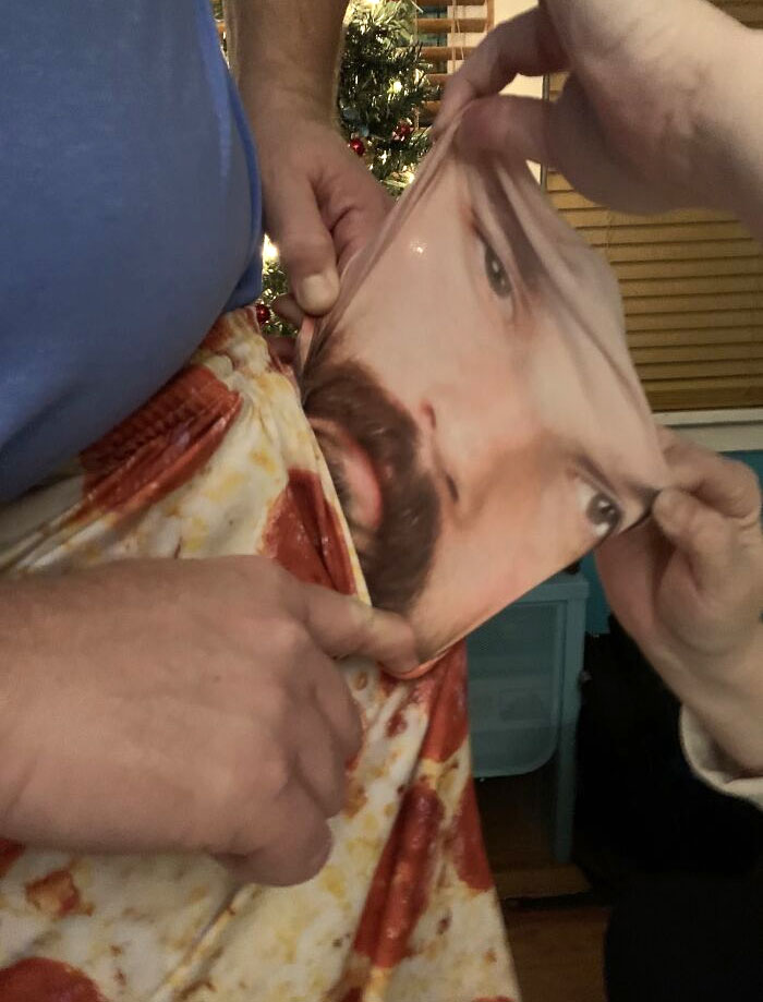 My Dad Found A Face As The Pocket Of His Pepperoni Pizza Pants