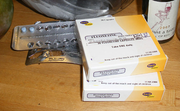 Dad Finds Out His Son’s School Was Giving Him Antidepressants For Months Without Ever Telling Him Dad Finds Out His Son’s School Was Giving Him Antidepressants For Months Without Ever Telling Him
