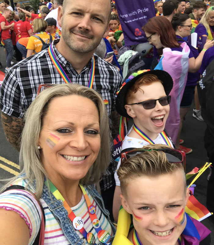 Supportive Mom Shares Pics Of Son Wearing A Dress For Prom, Inspiring Others To Accept And Celebrate Their Children Supportive Mom Shares Pics Of Son Wearing A Dress For Prom, Inspiring Others To Accept And Celebrate Their Children