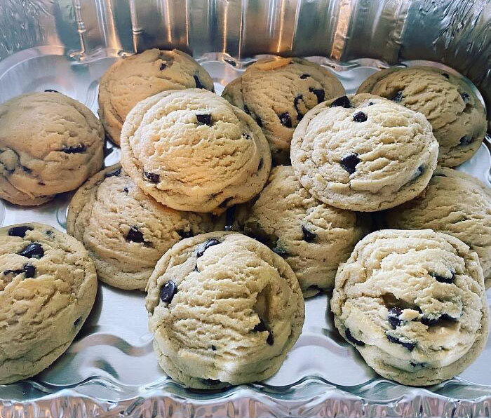 These Chocolate Chip Cookies Look Like Scoops Of Ice Cream