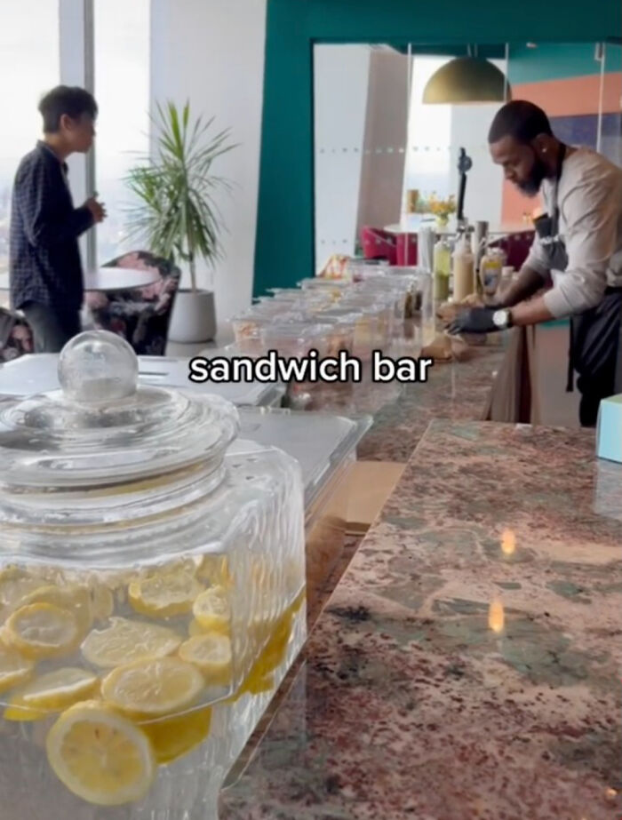 "It’s A Trick To Keep You At Work 24/7": Worker Tries To Flex With 'Cool Perks' Her Tech Company Provides, Doesn't Get Jealous Response She Expected "It’s A Trick To Keep You At Work 24/7": Worker Tries To Flex With 'Cool Perks' Her Tech Company Provides, Doesn't Get Jealous Response She Expected