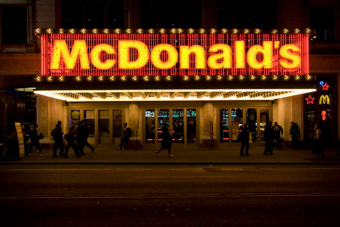 “Bad Management Usually Causes That”: Mcdonald’s Manager Arrives At 4AM For Breakfast Shift, Other Employees Pull A “No Call, No Show” “Bad Management Usually Causes That”: Mcdonald’s Manager Arrives At 4AM For Breakfast Shift, Other Employees Pull A “No Call, No Show”