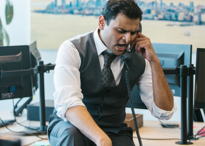 Longtime Worker Gets Fired For Being Late For The First Time Ever, So His Colleagues Let The Boss Know They're Not Disposable Longtime Worker Gets Fired For Being Late For The First Time Ever, So His Colleagues Let The Boss Know They're Not Disposable