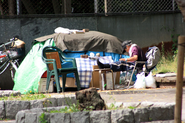 Daughter Is Upset Her Parents Only Listen To Her When They Need Money, So She Doesn't Give Them Any Despite Them Being Homeless Daughter Is Upset Her Parents Only Listen To Her When They Need Money, So She Doesn't Give Them Any Despite Them Being Homeless
