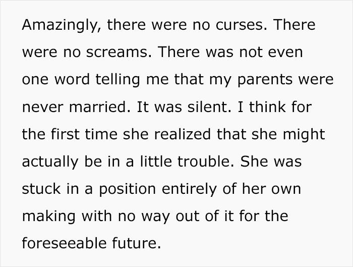 Manager “Left Hanging” In Elevator For 5 Hours With A Full Bladder After Her Employee Couldn’t Help Her Because Of Her Own Absurd Rules Manager “Left Hanging” In Elevator For 5 Hours With A Full Bladder After Her Employee Couldn’t Help Her Because Of Her Own Absurd Rules