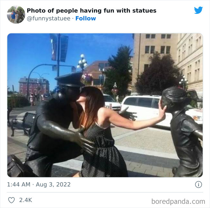 People-Having-Fun-With-Statues