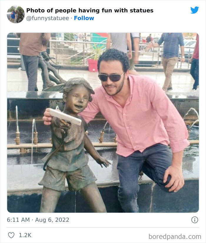 People-Having-Fun-With-Statues