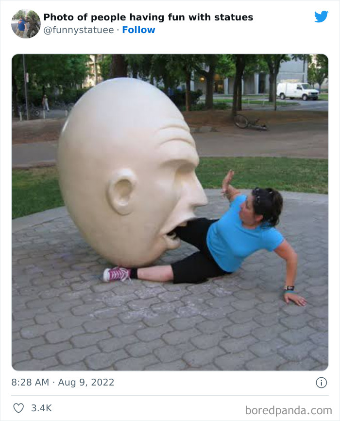 People-Having-Fun-With-Statues