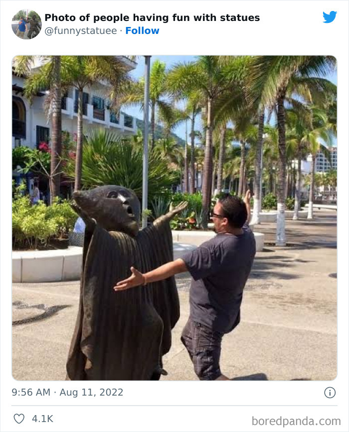 People-Having-Fun-With-Statues