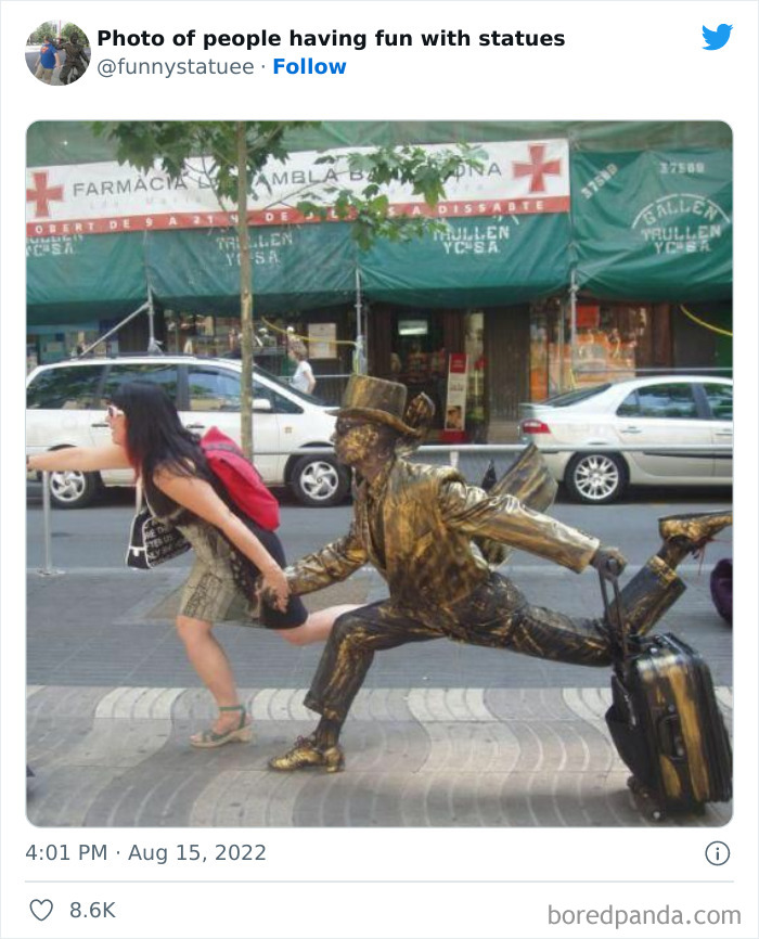 People-Having-Fun-With-Statues