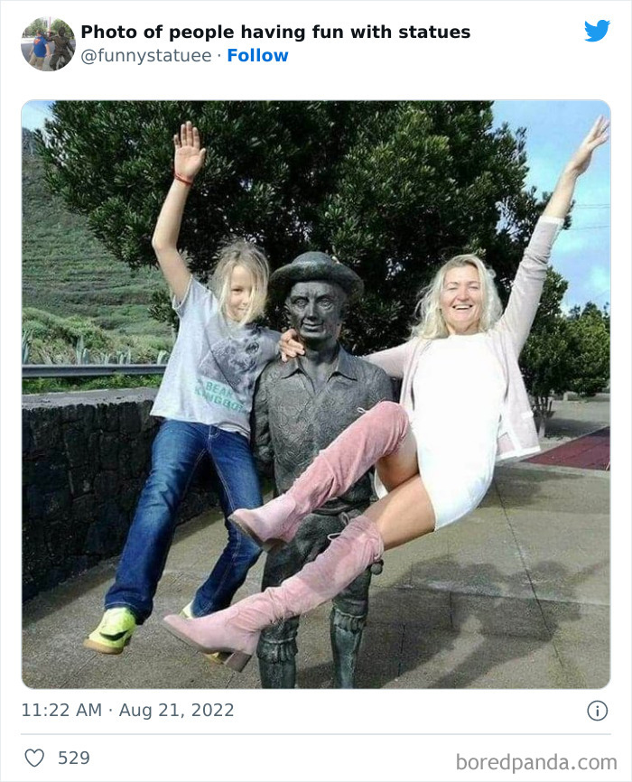 People-Having-Fun-With-Statues