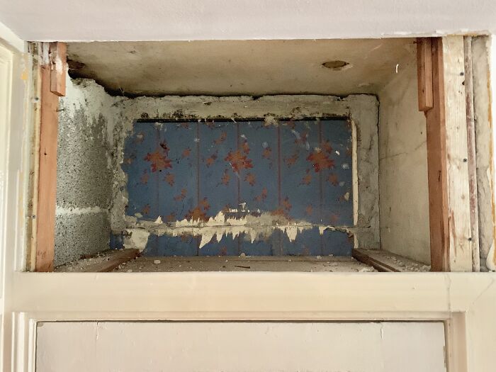 This Wallpaper In My 1920’s House In Amsterdam