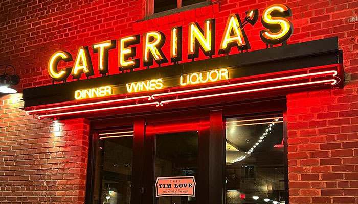 New Italian Restaurant In Texas Has A Strict ‘No Cellphones Allowed’ Policy, And It’s Divided The Internet New Italian Restaurant In Texas Has A Strict ‘No Cellphones Allowed’ Policy, And It’s Divided The Internet