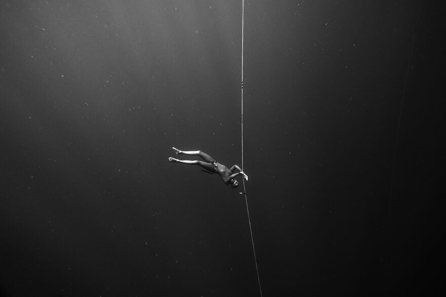 "Hanging On" © Kohei Ueno (Japan)