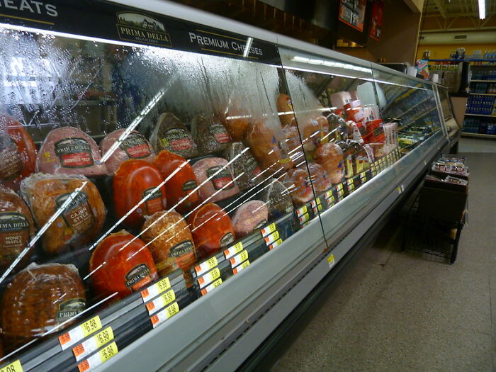 19 Of The Worst Things Walmart Employees Have Ever Witnessed, As Shared In This Online Group