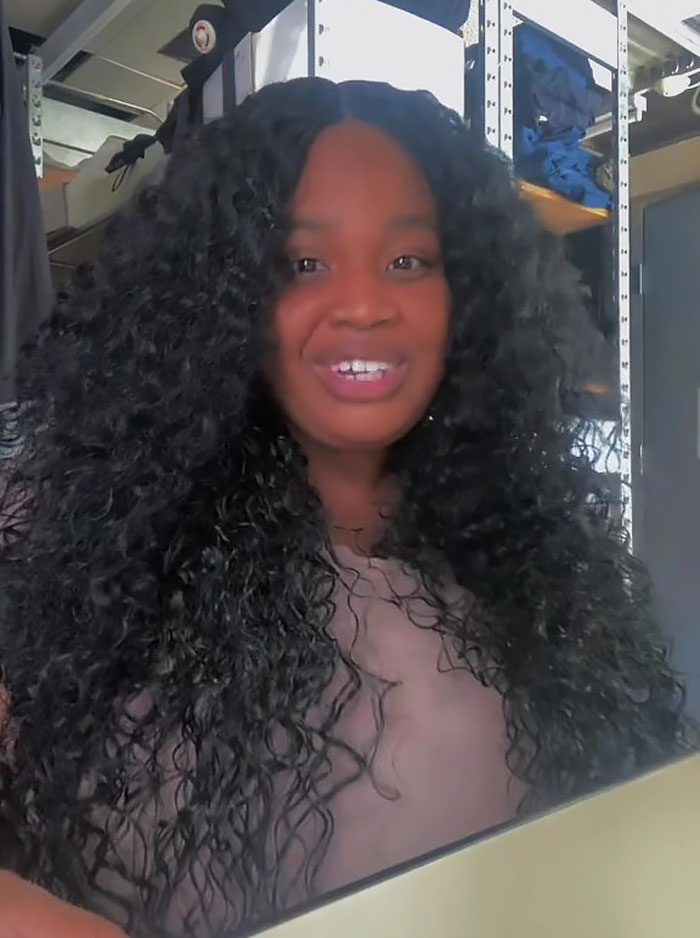 Woman Claims Retail Stores Are Begging People To Work For Them, But Won’t Change Their Toxic Approach To Employees Woman Claims Retail Stores Are Begging People To Work For Them, But Won’t Change Their Toxic Approach To Employees