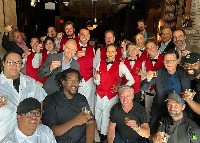 New Italian Restaurant In Texas Has A Strict ‘No Cellphones Allowed’ Policy, And It’s Divided The Internet New Italian Restaurant In Texas Has A Strict ‘No Cellphones Allowed’ Policy, And It’s Divided The Internet