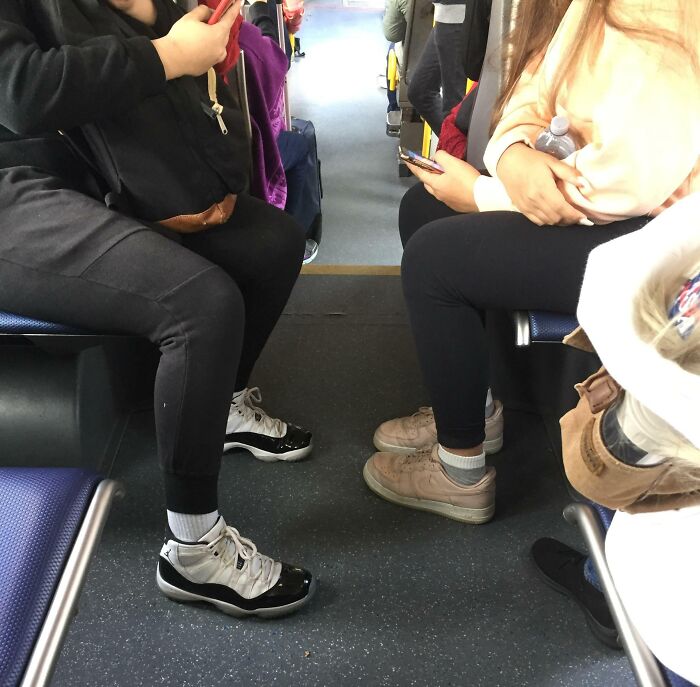 People Who Sit Like This On Public Transit And Refuse To Move When Others Are Trying To Get Past Them