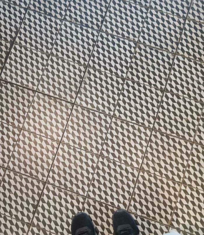 This Floor In A Shop I Was In Made Me Very Dizzy