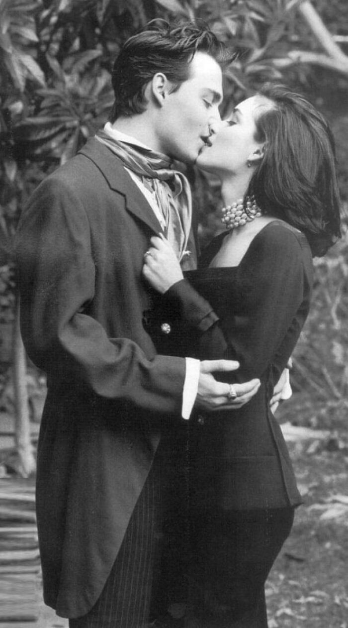 Johnny Depp And Winona Ryder (1992)
