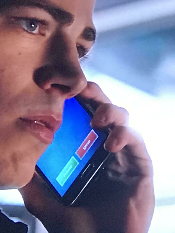 In “ The Flash” Barry Allen Has A Conversation Without Picking Up The Call...that’s Some Good Telepathy